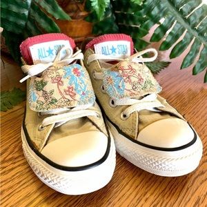 Converse Chuck Taylor All Star double tongue flower shoes women’s size 5